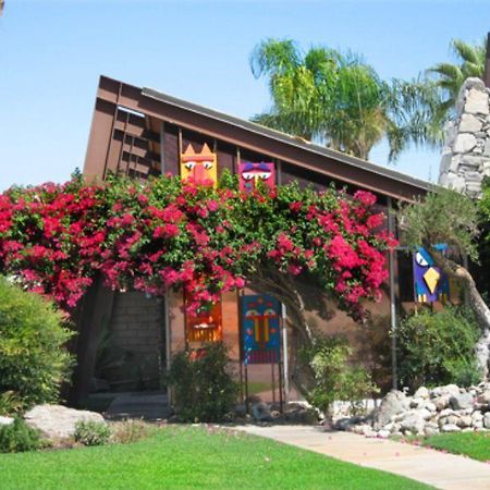 Triangle Inn - Clothing Optional Resort For Men Palm Springs Exterior photo