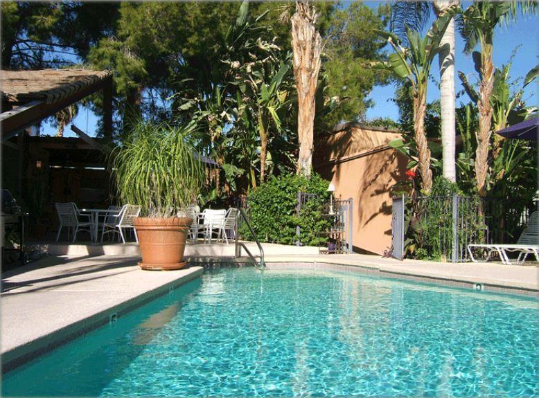 Triangle Inn - Clothing Optional Resort For Men Palm Springs Exterior photo